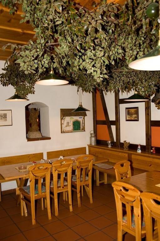 Gasthof Ludl Groß-Enzersdorf 외부 사진